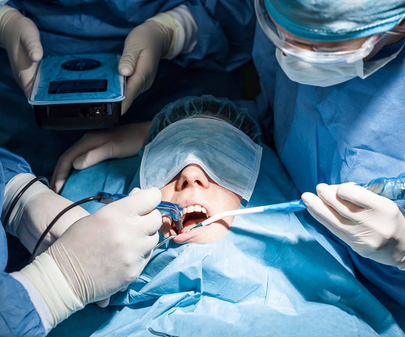 Medical-san-giorgio-dentista-cantù-Chirurgia-orale-paradontale