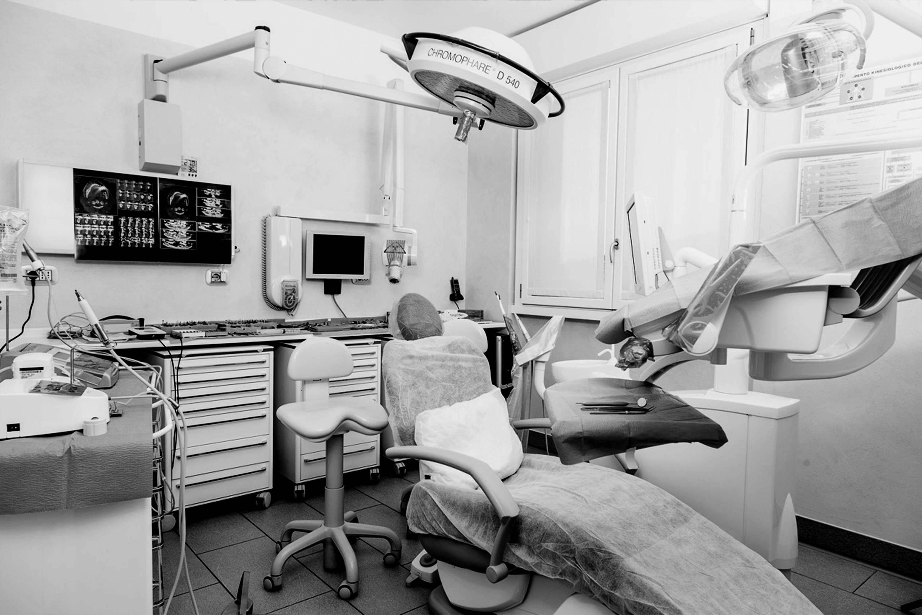 Medical-san-giorgio-dentista-cantu-chirurgia