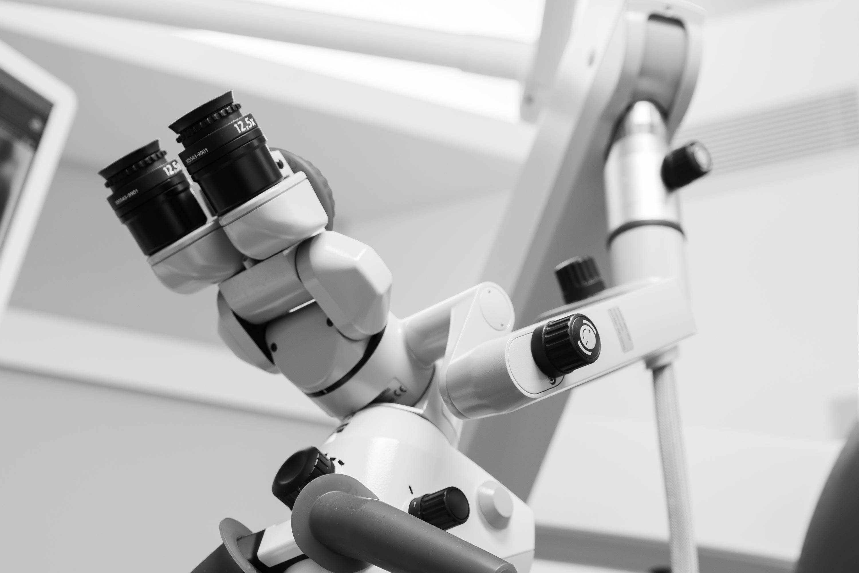 Medical-san-giorgio-dentista-cant&ugrave;-tecnologie-MICROSCOPIA-odontoiatria